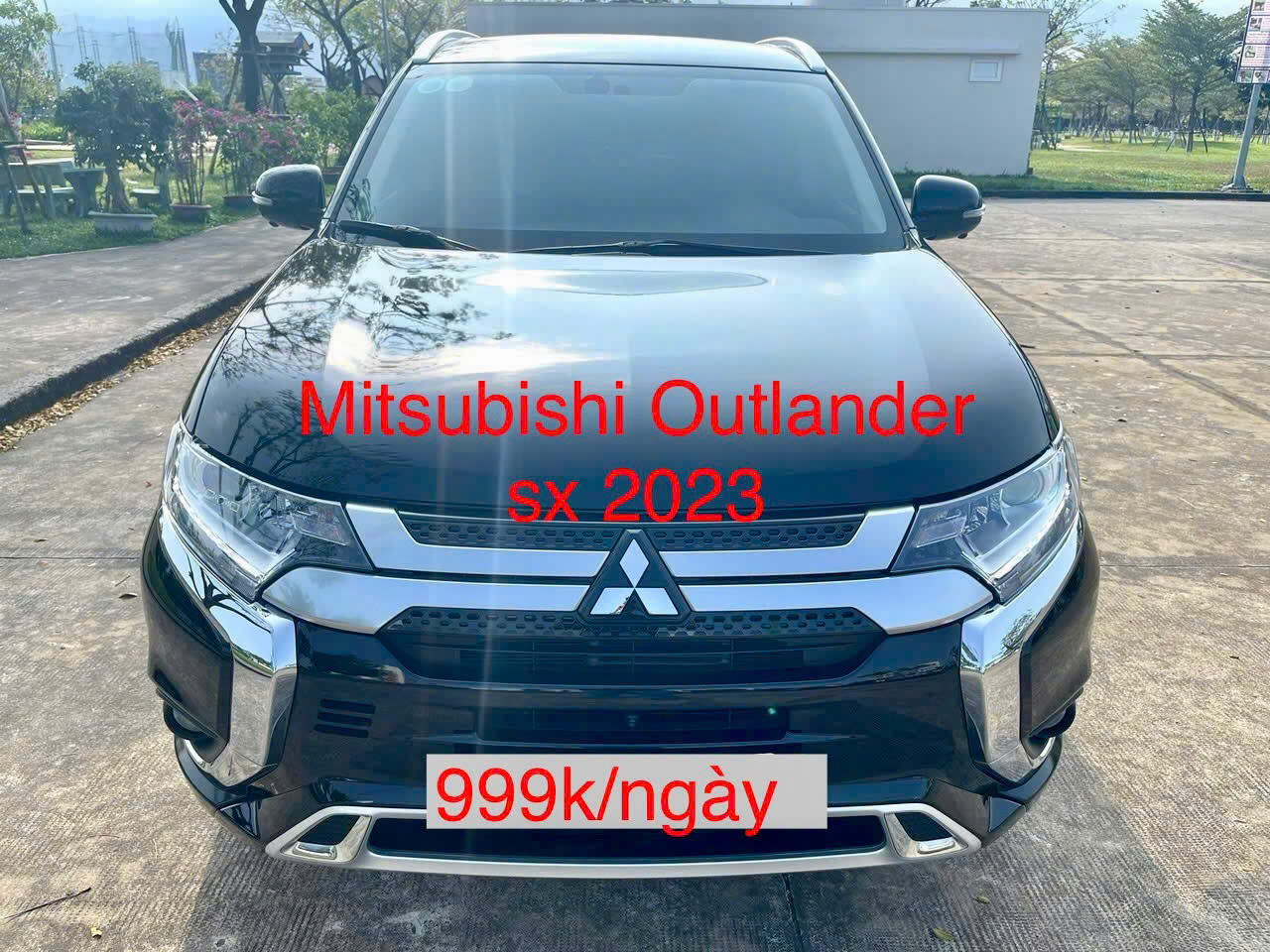 Cho thuê xe Mitsubishi Outlander 2023